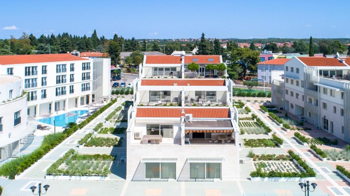 Edra Suite Apartment Umag Eksteriør bilde